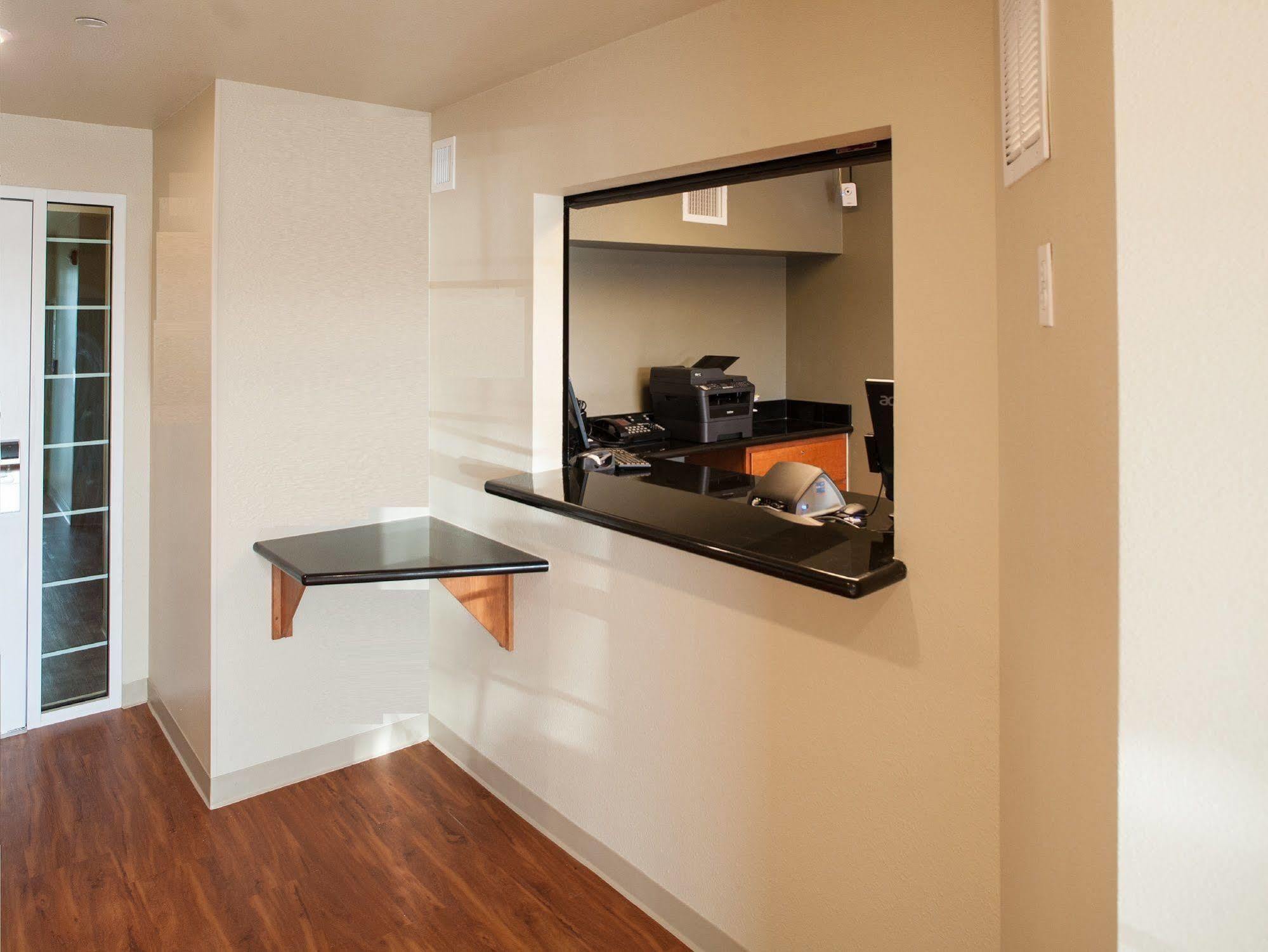 Extended Stay America Select Suites - Oklahoma City - West Екстериор снимка