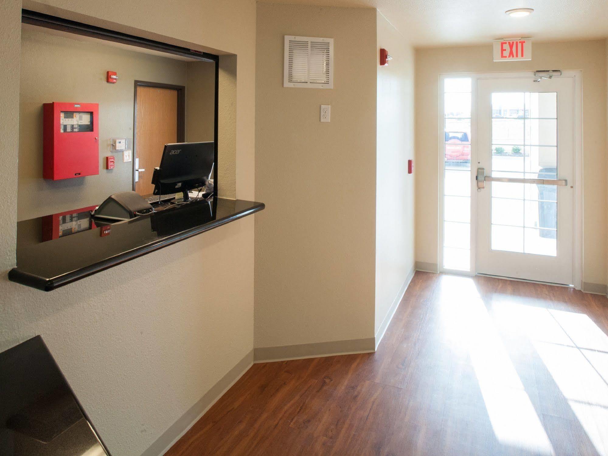 Extended Stay America Select Suites - Oklahoma City - West Екстериор снимка