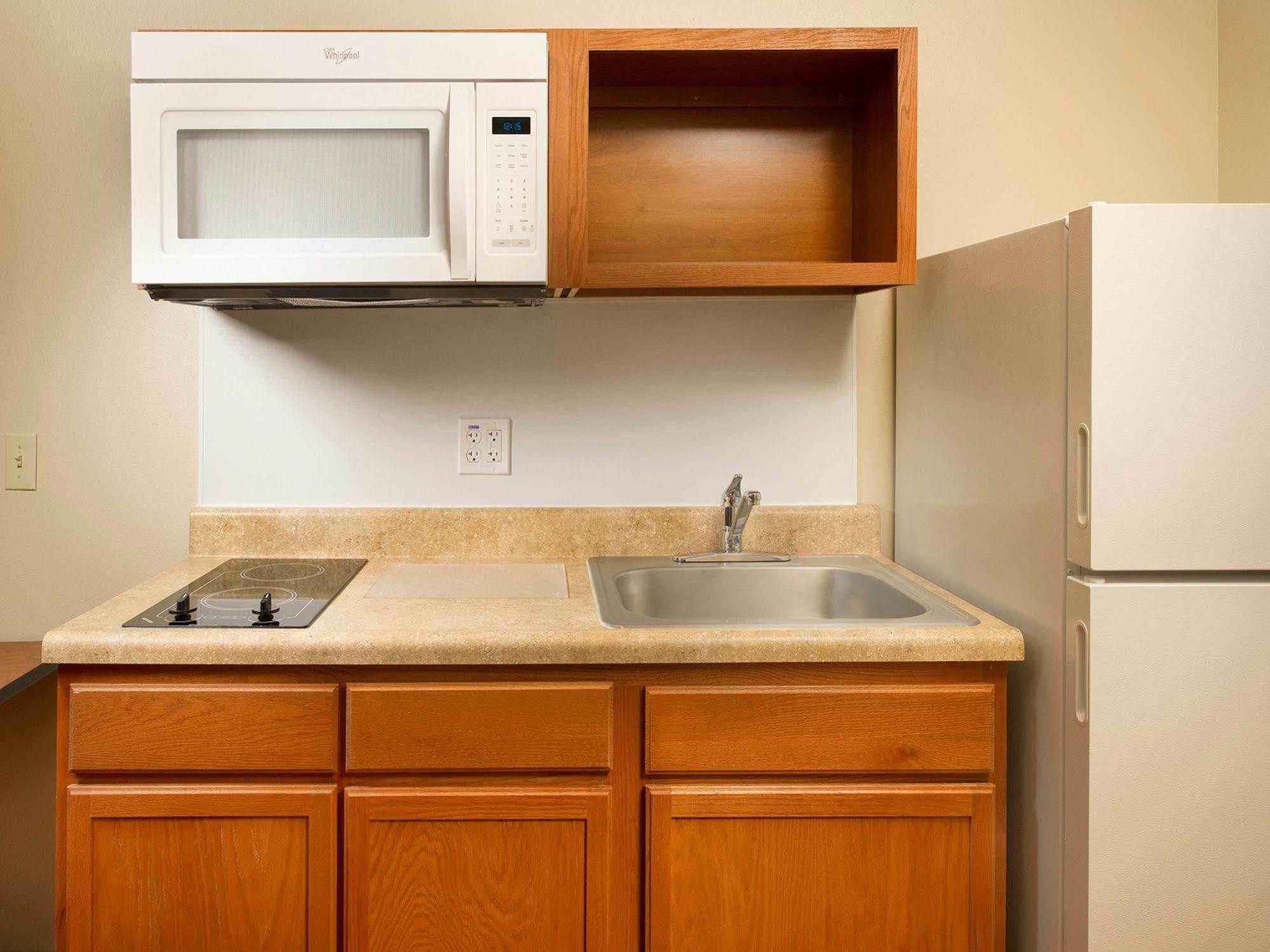 Extended Stay America Select Suites - Oklahoma City - West Екстериор снимка